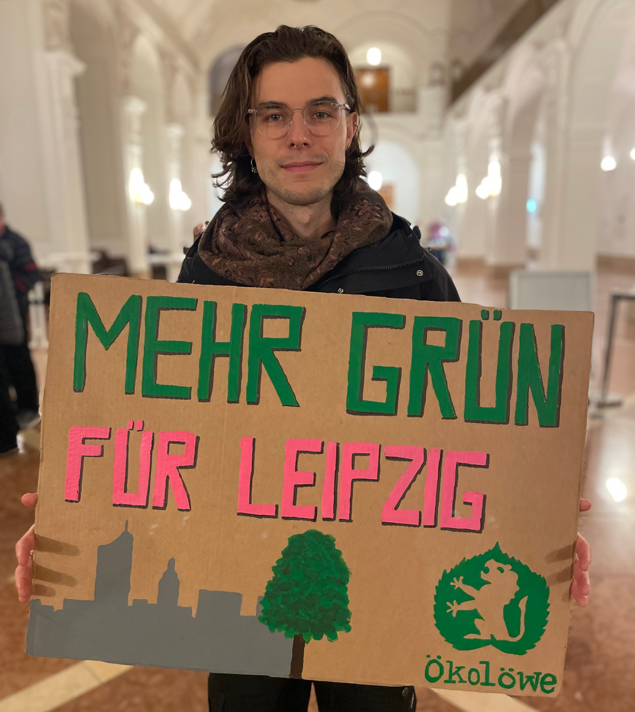 Petitionsübergabe Baumschutz Leuschnerplatz